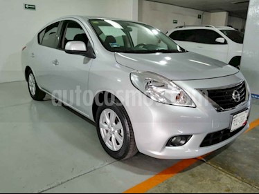 foto Nissan Versa Advance Aut usado (2014) color Plata precio $155,000