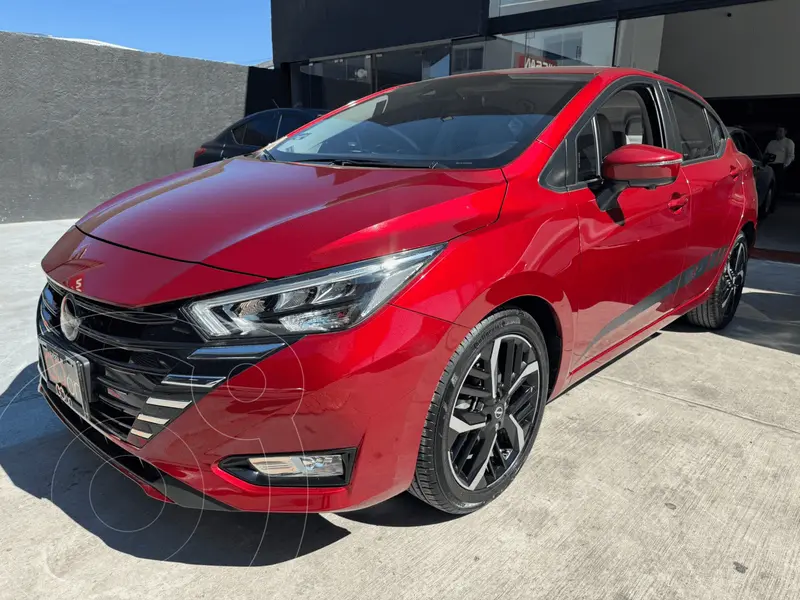 Foto Nissan Versa 2024 usado (2024) color Rojo precio $497,000