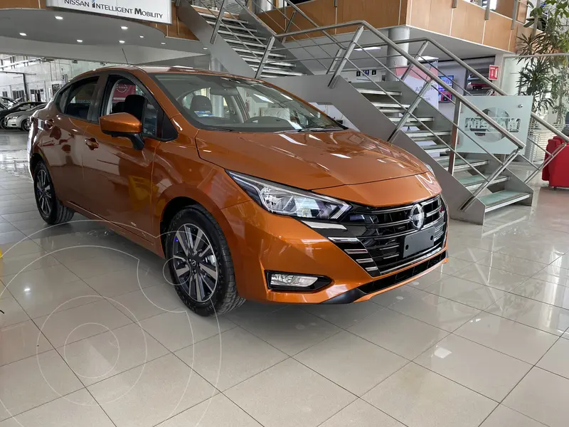 Foto Nissan Versa Advance Aut nuevo color Naranja precio $405,900