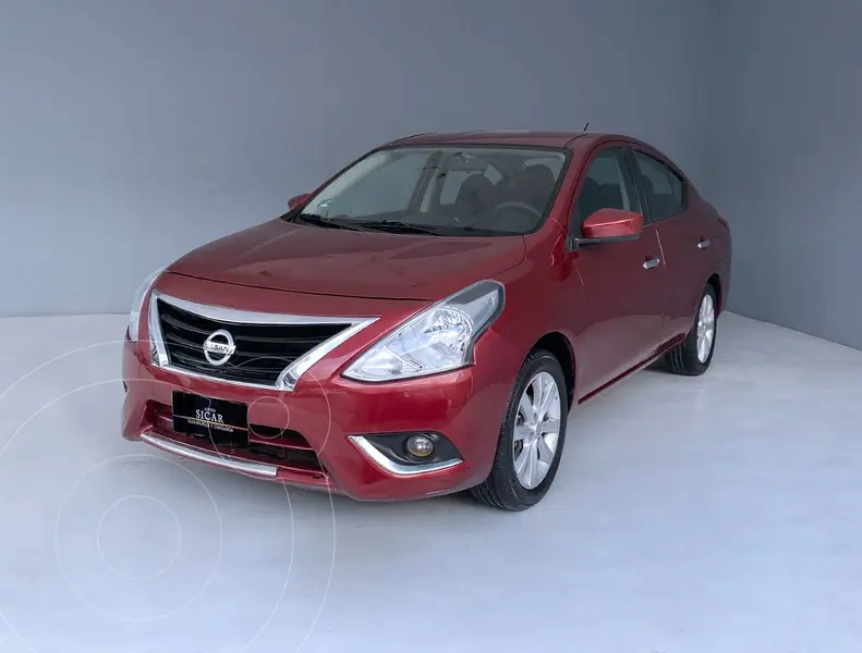 Foto Nissan Versa Advance usado (2018) color Rojo precio $179,000