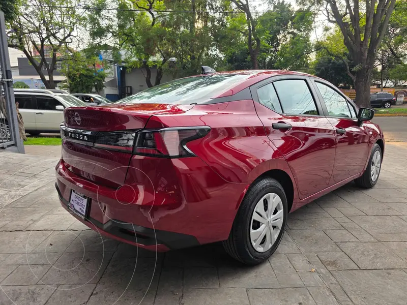 nissan versa