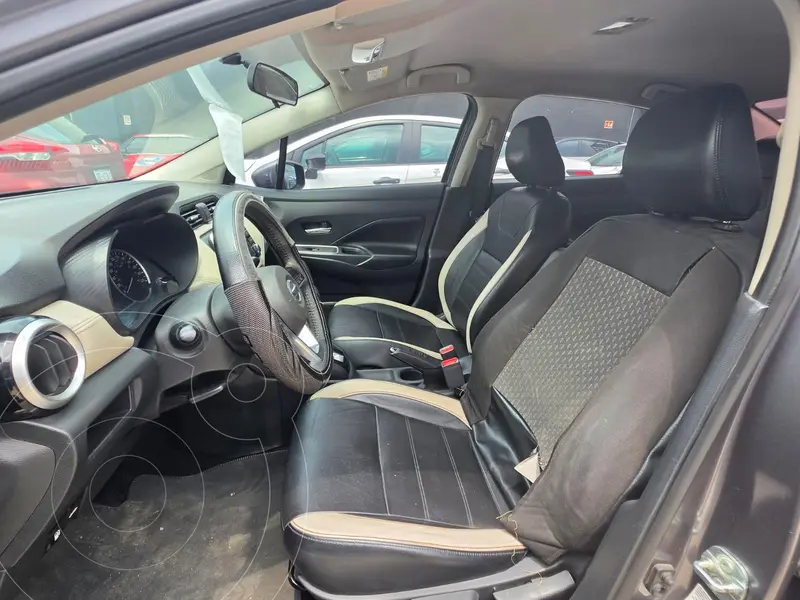 nissan versa