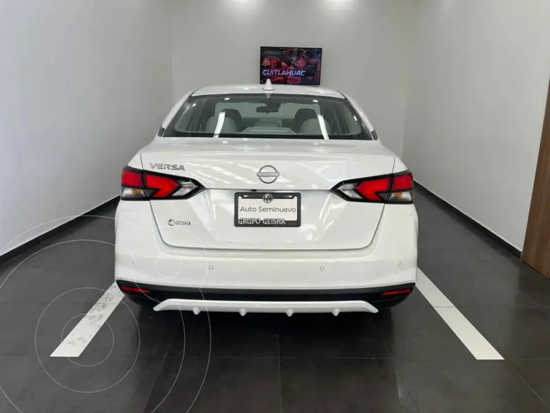nissan versa