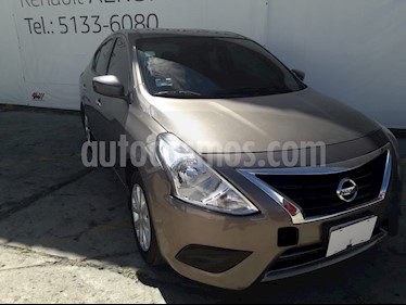 foto Nissan Versa Sense usado (2016) color Bronce precio $155,000