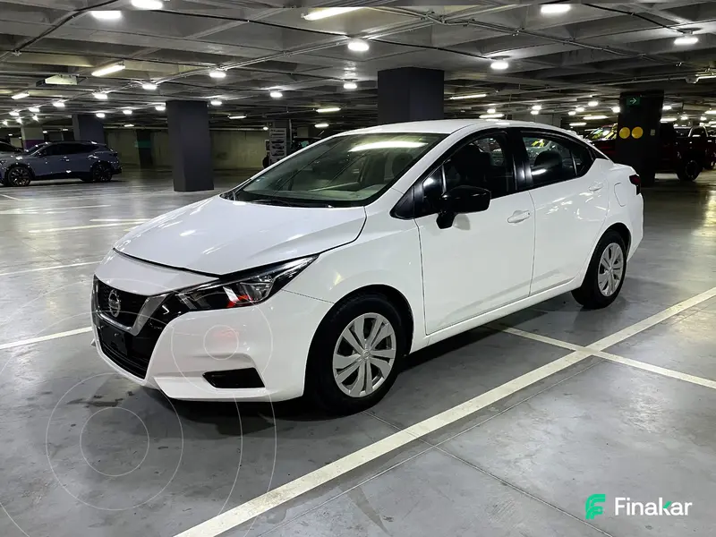 Foto Nissan Versa Sense Aut usado (2022) color Blanco precio $263,000