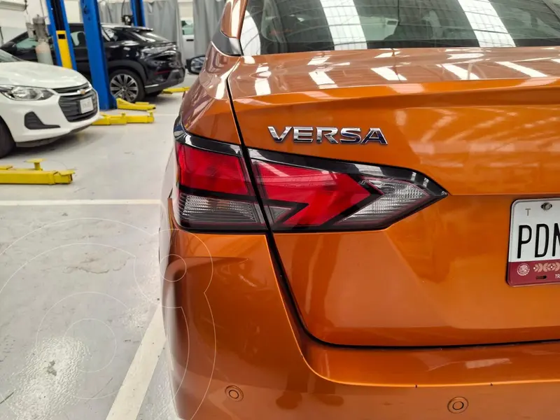 nissan versa