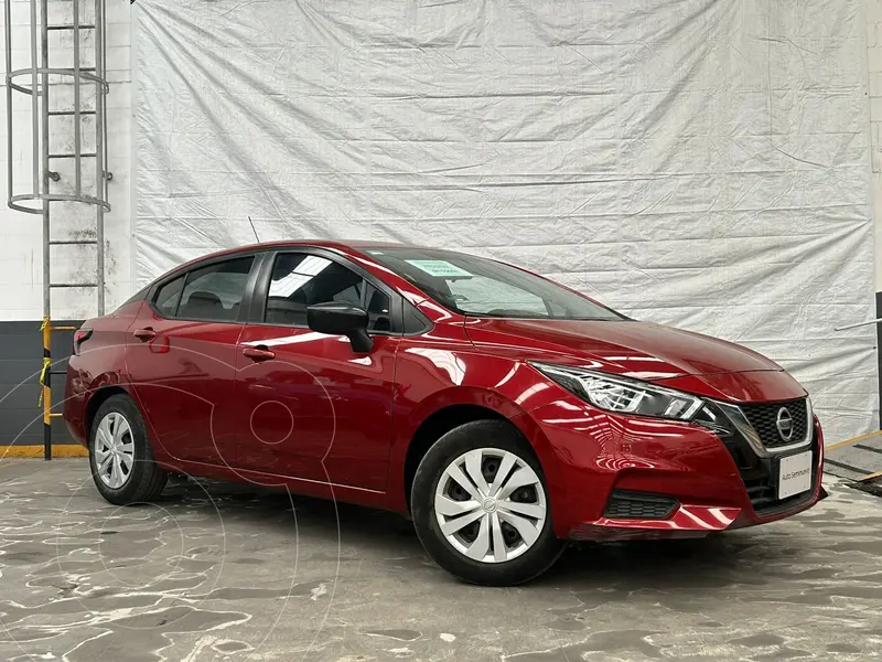 Foto Nissan Versa Sense usado (2022) color Rojo precio $260,000