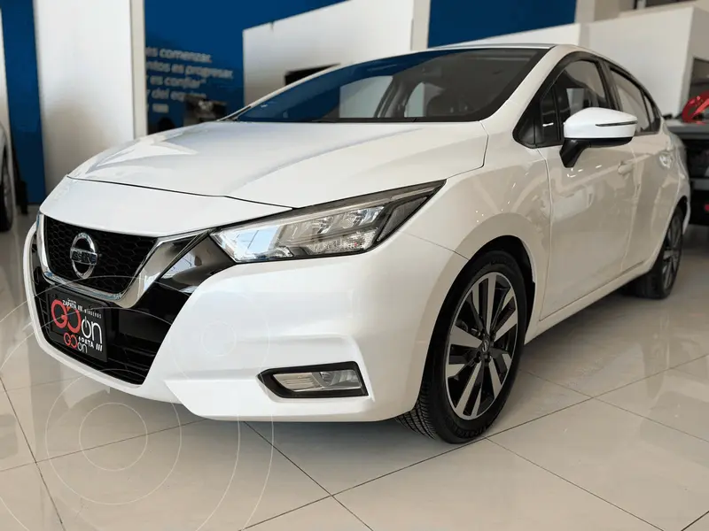 Foto Nissan Versa EXCLUSIVE usado (2020) color NIS BLANCO precio $299,000