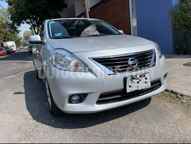 Foto Nissan Versa Advance Aut usado (2013) color Plata precio $128,000