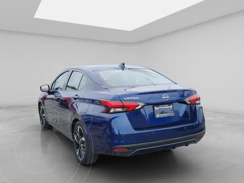 nissan versa
