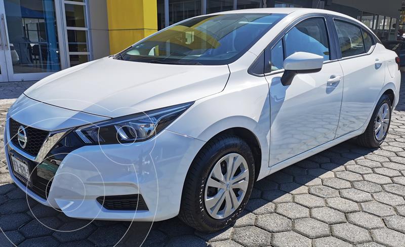 Foto Nissan Versa Sense usado (2020) color Blanco precio $245,000