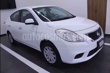 Nissan Versa Sense Aut usado (2012) color Blanco precio $100,000