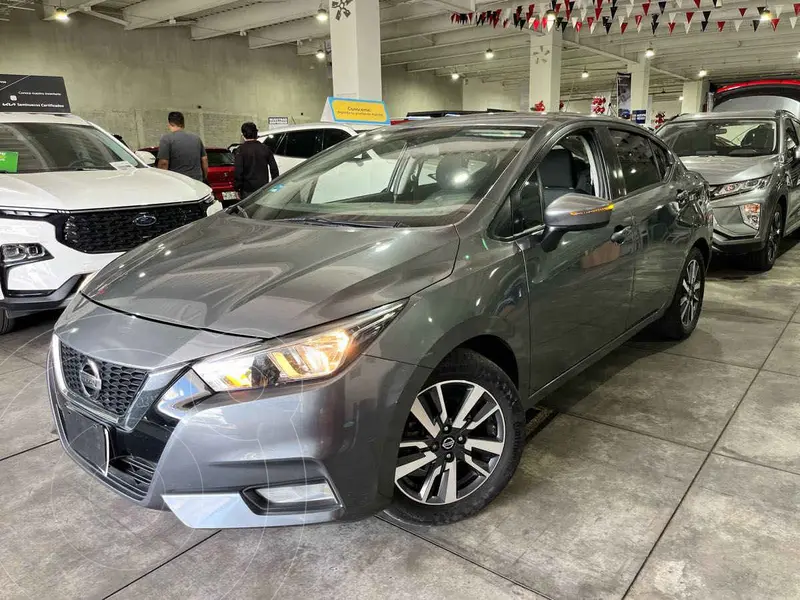 Foto Nissan Versa Advance usado (2020) color Gris precio $235,000