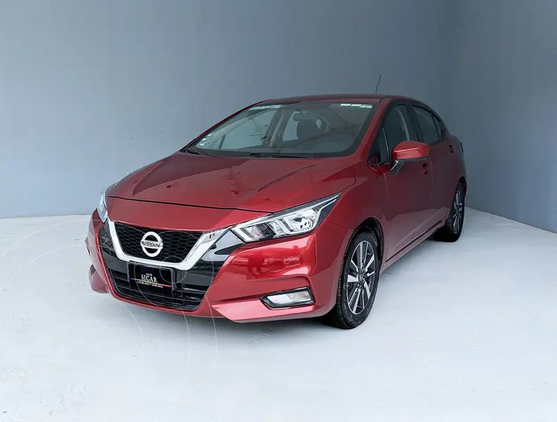 Foto Nissan Versa Advance usado (2022) color Rojo precio $259,000