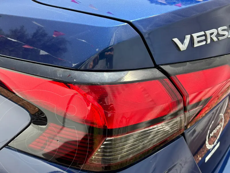 nissan versa