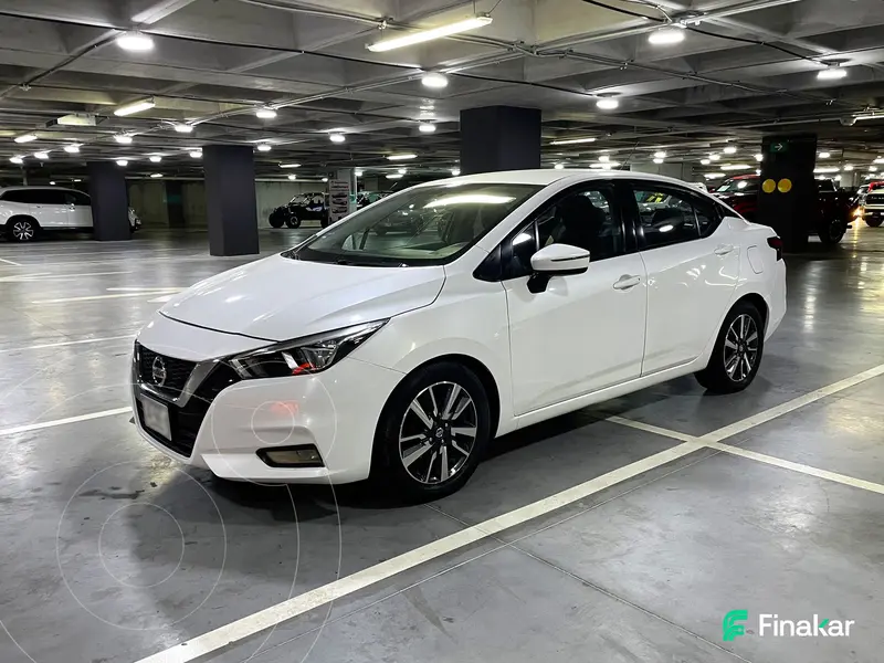 Foto Nissan Versa Advance usado (2020) color Blanco precio $250,000