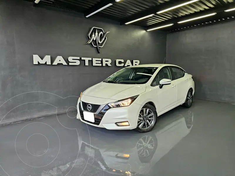 Foto Nissan Versa Advance usado (2020) color Blanco precio $259,000