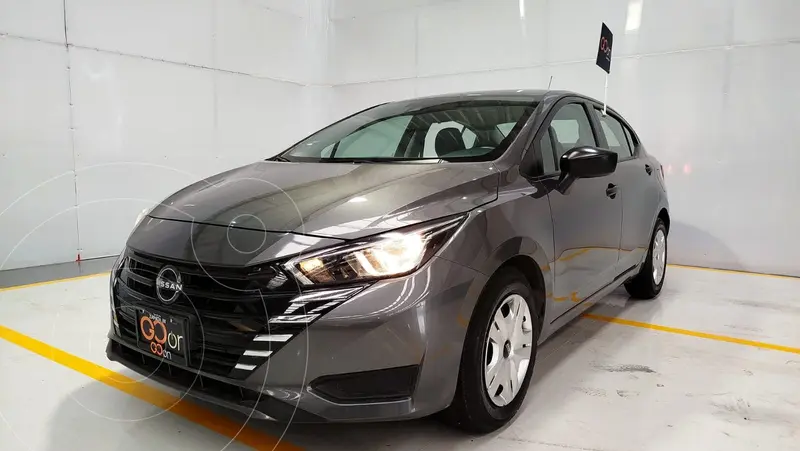 Foto Nissan Versa Sense Aut usado (2024) color Gris Oscuro precio $289,000