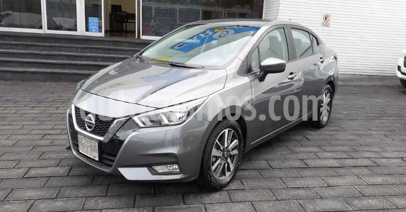 Nissan Versa Advance Aut usado (2020) color Gris precio $253,900