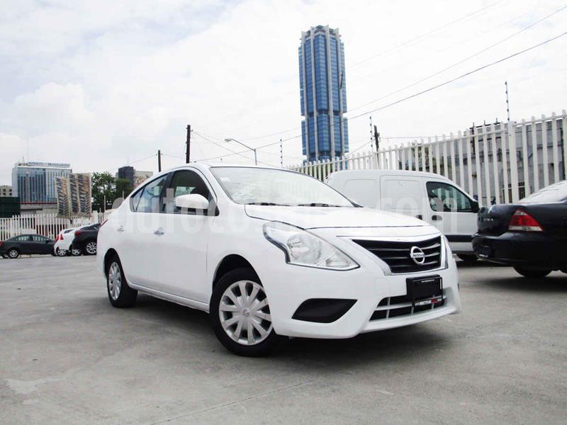 Foto Nissan Versa Sense usado (2015) color Blanco precio $139,990