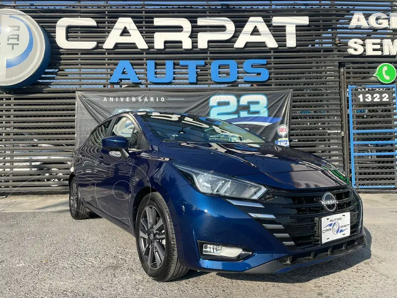 Foto Nissan Versa Advance usado (2024) color Azul financiado en mensualidades(enganche $70,180 mensualidades desde $7,314)