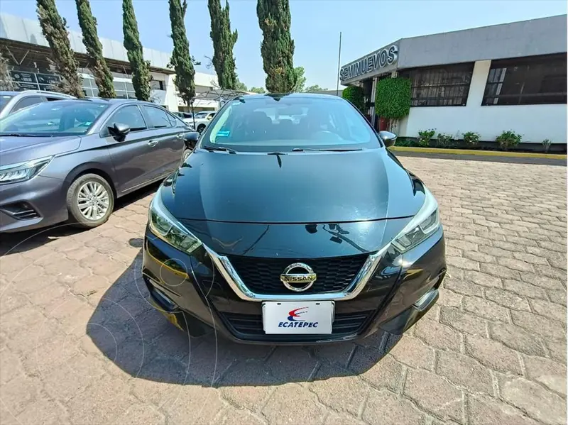 Foto Nissan Versa Advance usado (2020) color Negro precio $208,000