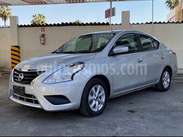 foto Nissan Versa 4p Sense L4/1.6 Aut usado (2019) color Plata precio $182,900