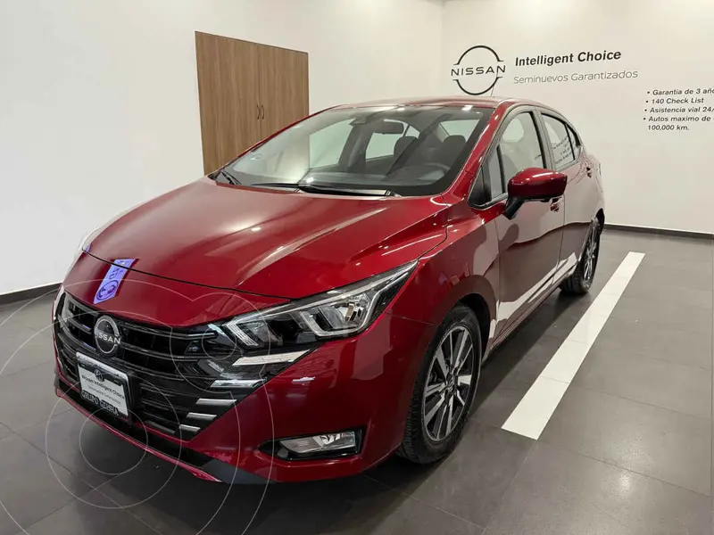 Foto Nissan Versa Advance Aut usado (2023) color Rojo financiado en mensualidades(enganche $71,500 mensualidades desde $7,053)