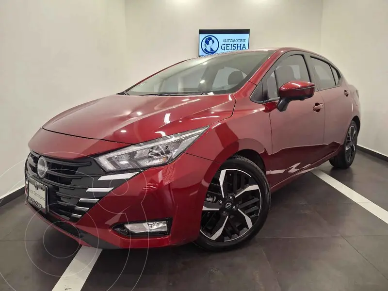 Foto Nissan Versa Exclusive Aut usado (2024) color Rojo precio $390,000