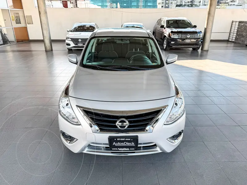 nissan versa