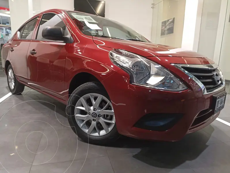 Foto Nissan Versa Exclusive Aut usado (2023) color Rojo precio $278,000