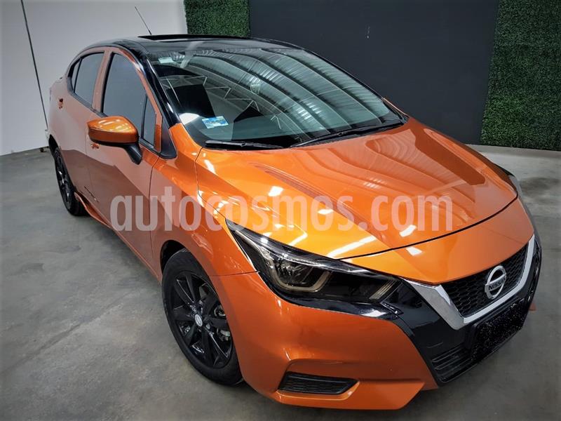 foto Nissan Versa Sense usado (2020) color Naranja precio $234,999