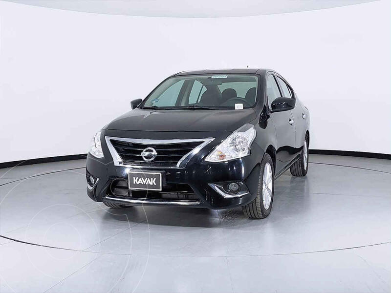 Foto Nissan Versa Advance Aut usado (2018) color Negro precio $217,999