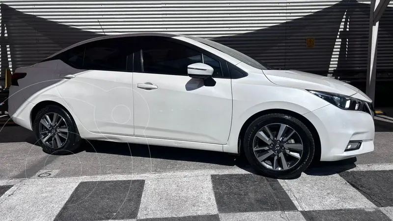 Foto Nissan Versa Advance usado (2020) color Blanco financiado en mensualidades(enganche $96,140 mensualidades desde $4,130)