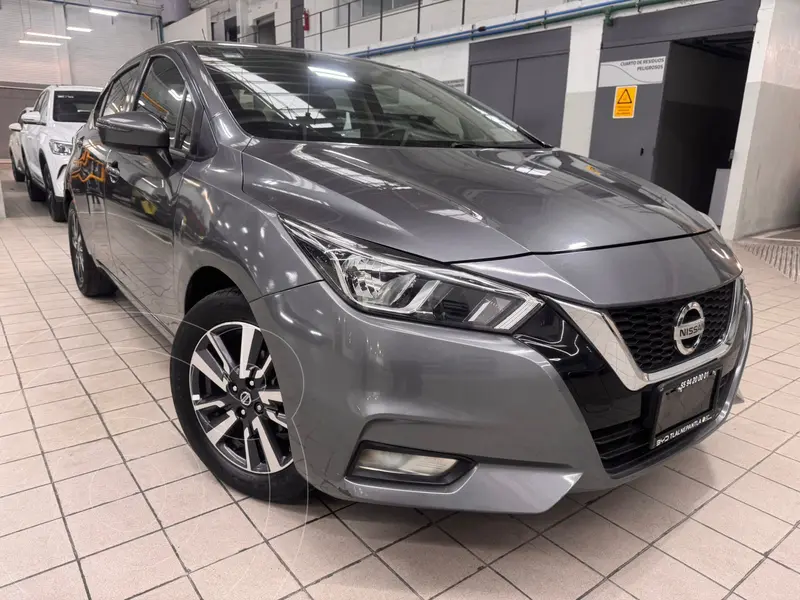 Foto Nissan Versa Advance usado (2021) color Gris precio $275,000