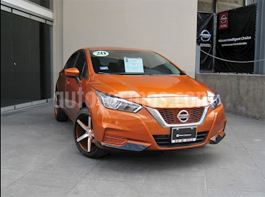 Nissan Versa Sense Aut usado (2020) color Naranja precio $275,000