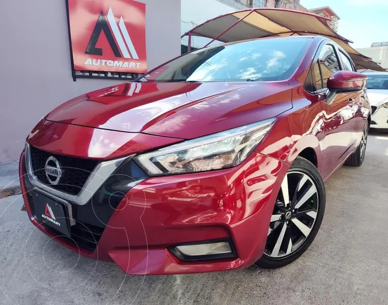 Foto Nissan Versa Exclusive Aut usado (2022) color Rojo Metalizado precio $295,000