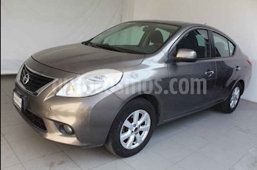 Foto Nissan Versa Advance Aut usado (2013) color Gris precio $139,000
