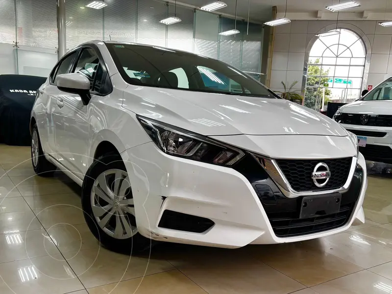 Foto Nissan Versa Sense usado (2021) color Blanco precio $245,000