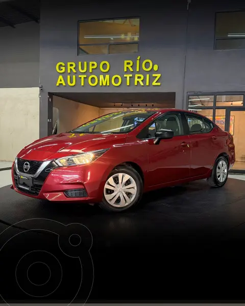 Foto Nissan Versa Sense Aut usado (2022) color Rojo financiado en mensualidades(enganche $32,952 mensualidades desde $6,948)