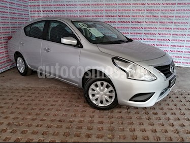 foto Nissan Versa Sense Aut usado (2018) color Plata precio $182,000
