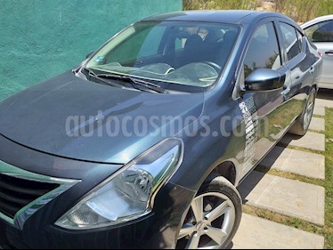 Nissan Versa Sense usado (2015) color Azul precio $138,000