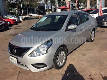 Foto venta Auto Seminuevo Nissan Versa Sense (2016) color Plata precio $148,000