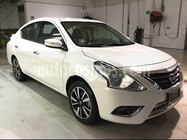 Foto venta Auto Seminuevo Nissan Versa VERSA EXCLUSIVE AT (2019) color Blanco precio $240,000