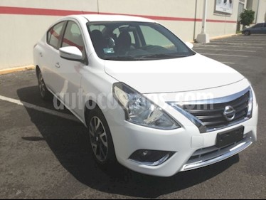 Foto venta Auto Seminuevo Nissan Versa VERSA EXCLUSIVE AT (2018) color Blanco precio $230,000