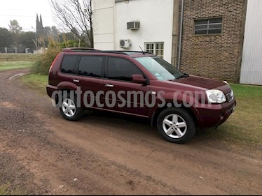 foto Nissan X-Trail 2.5 usado (2005) color Rojo precio $380.000