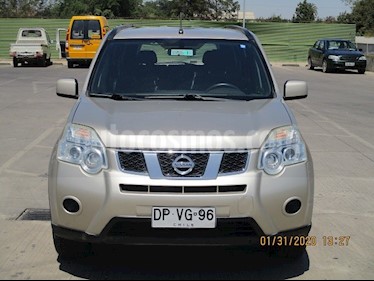 foto Nissan X-Trail 2.5 S Aut usado (2012) color Beige precio $7.200.000