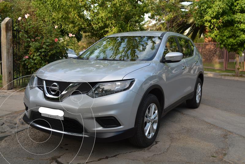 Nissan X-Trail 2.5L Sense 2F usado (2017) color Plata precio $14.000.000