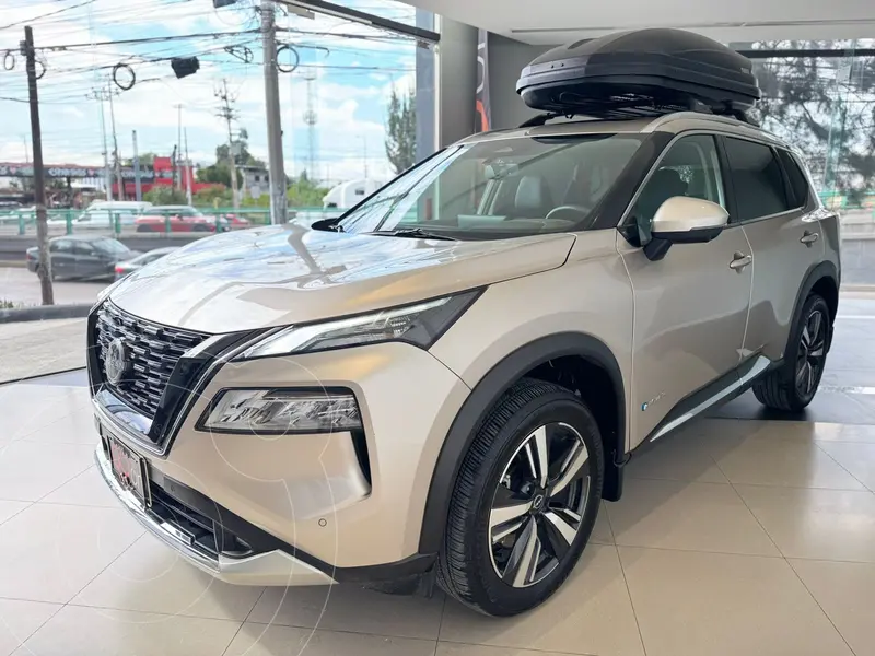 Foto Nissan X-Trail Platinum 2 Filas usado (2025) color Dorado financiado en mensualidades(enganche $205,738 mensualidades desde $15,733)