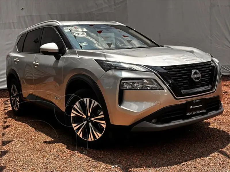 Foto Nissan X-Trail Exclusive 2 Filas usado (2023) color Beige precio $575,000